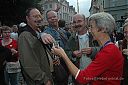 Dateiname=28_Kundgebung_1002.jpg
Dateigröße=45KB
Abmessungen: 640x425
hinzugefügt am: 27. Juni 2012 28_Kundgebung_1002.jpg