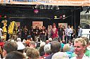 Dateiname=24_Kundgebung_4290.jpg
Dateigröße=104KB
Abmessungen: 800x530
hinzugefügt am: 27. Juni 2012 24_Kundgebung_4290.jpg