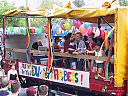 Dateiname=SoLo03_097_ParadeBohlweg.jpg
Dateigröße=233KB
Abmessungen: 800x600
hinzugefügt am: 24. Juli 2013 SoLo03_097_ParadeBohlweg.jpg